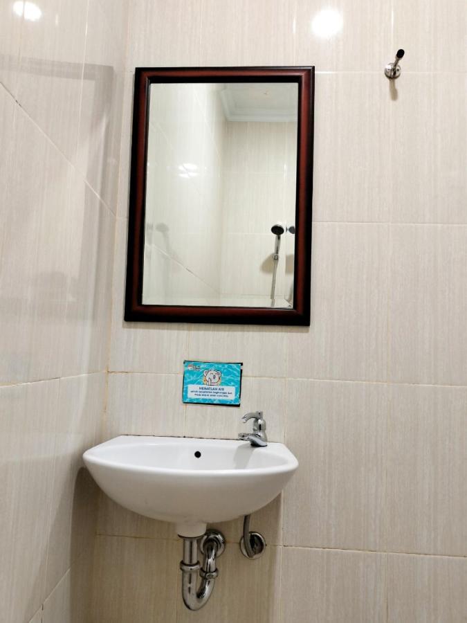 The Cabin Purwokinanti Hotel Yogyakarta Extérieur photo
